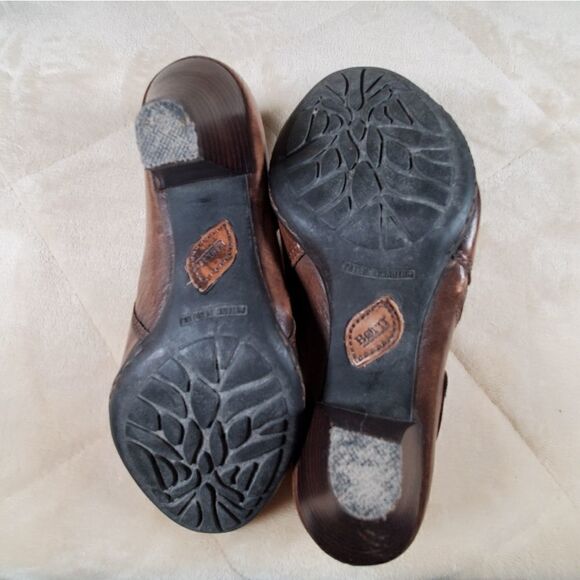 Born Tanya Leather Heeled Ankle Booties Boots Heel 2.5 Size 6 - Picture 7 of 10